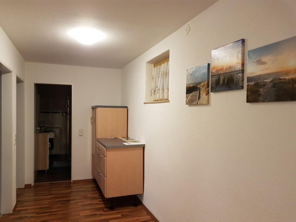 Ferienwohnung- Sarah Hahnstatten Bagian luar foto